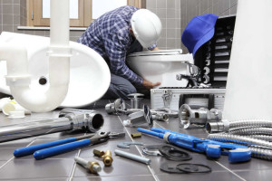 2 Things To Look Out For When Picking The Right Plumber